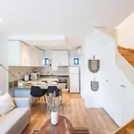 Flh Townhouse Nyaraló